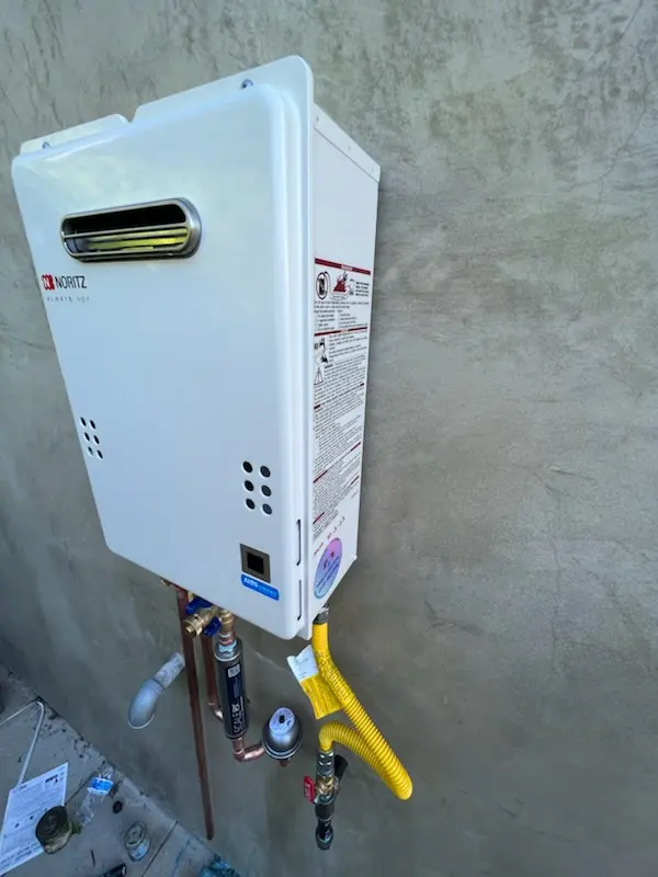 Tankless water heater installation for Broadmoor Oaks homes